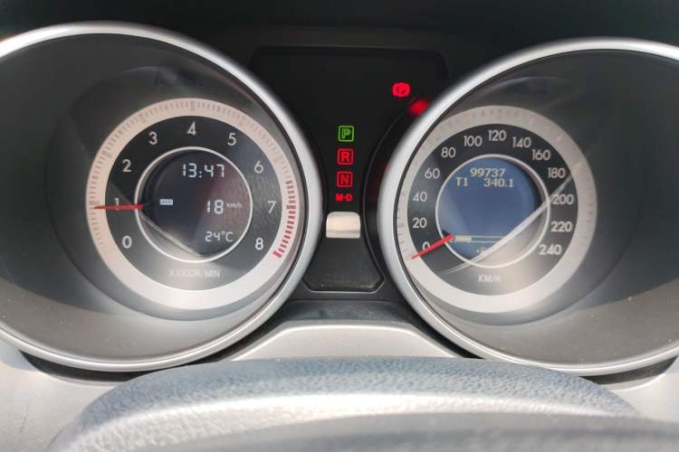 Used Bestune X80 2013 2.0L automatic comfort version Instrument Cluster