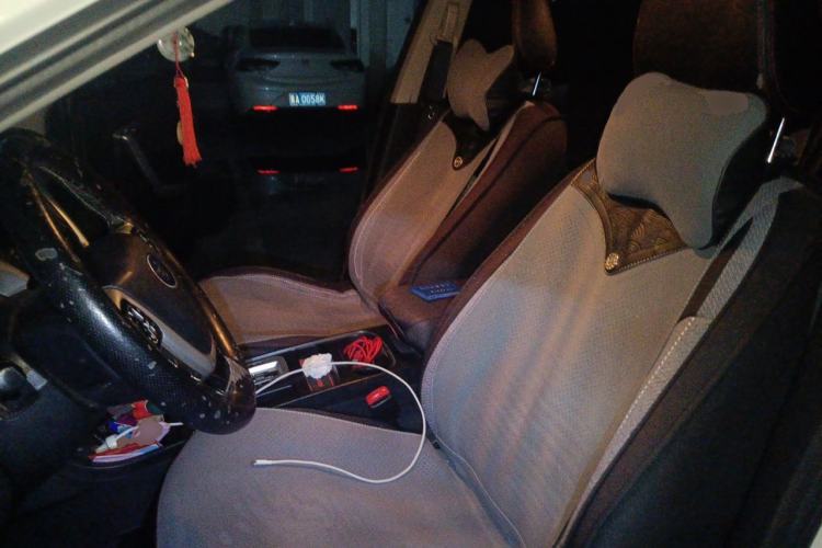 Used Bestune X80 2013 2.0L automatic comfort version Left Front Seat