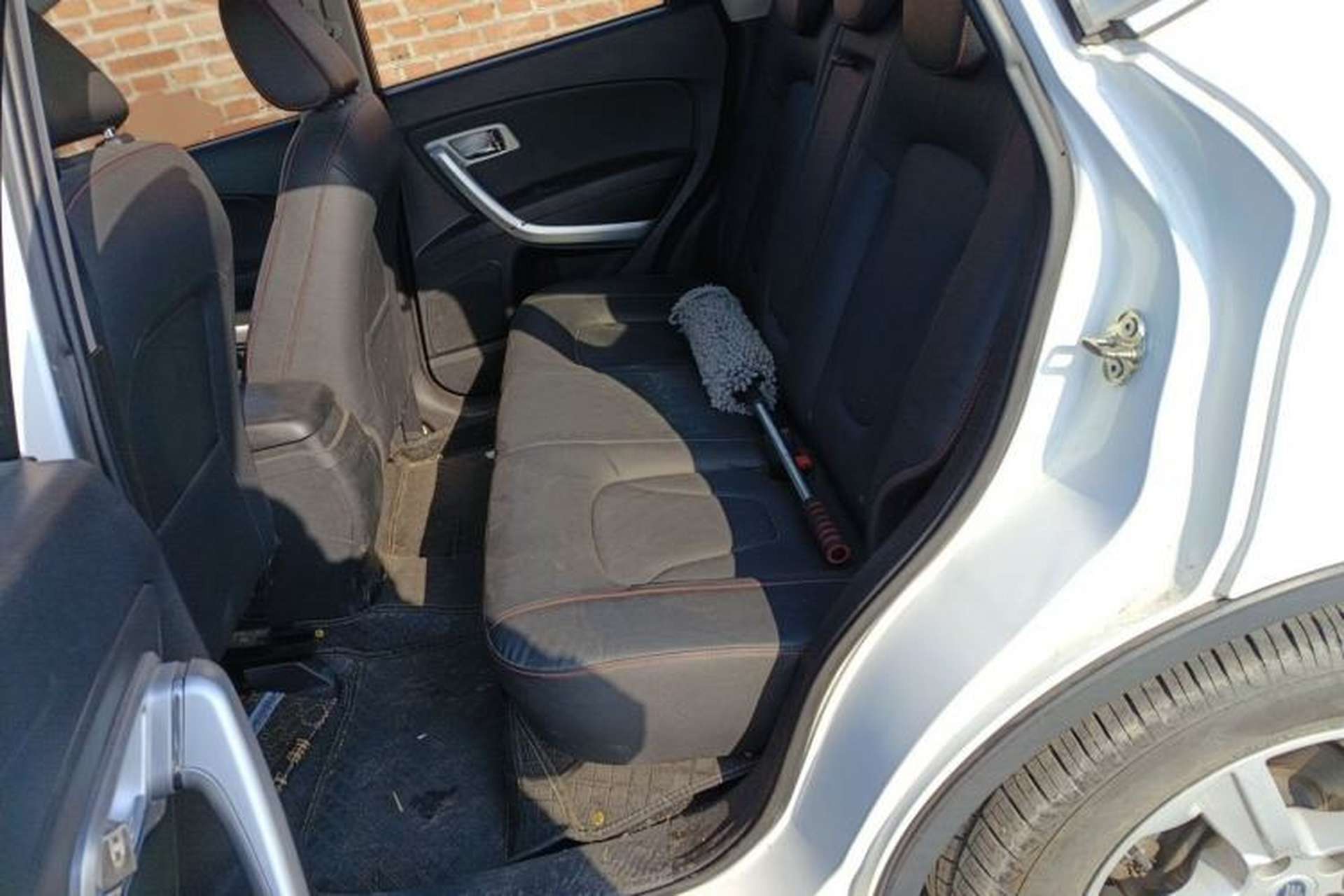 Used Bestune X80 2013 2.0L manual luxury version Left Rear Seat