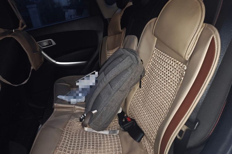 Used Bestune X80 2013 2.0L automatic comfort version Left Rear Seat
