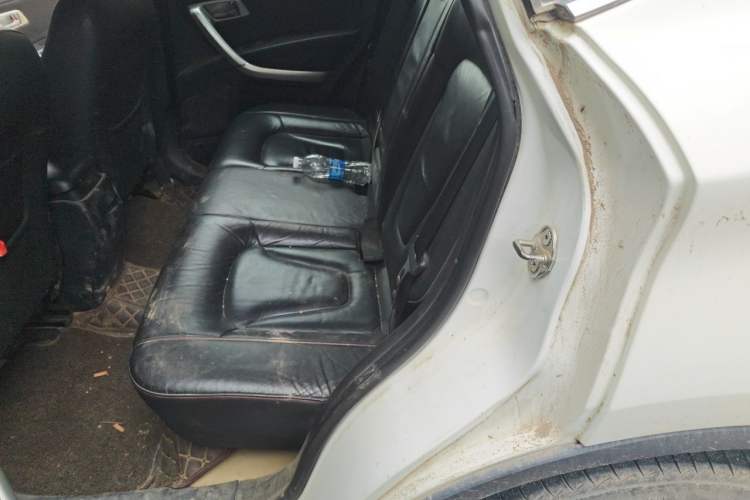 Used Bestune X80 2013 2.0L manual luxury version Left Rear Seat