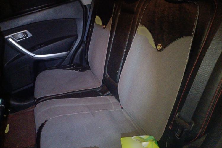 Used Bestune X80 2013 2.0L automatic comfort version Left Rear Seat
