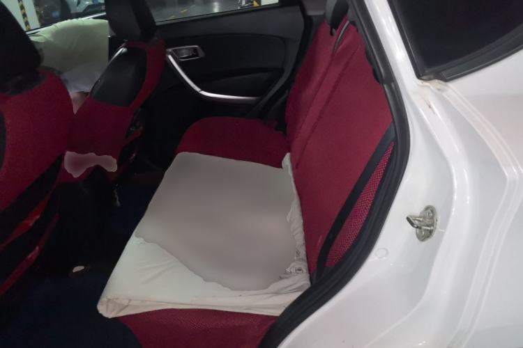 Used Bestune X80 2013 2.3L automatic flagship version Left Rear Seat