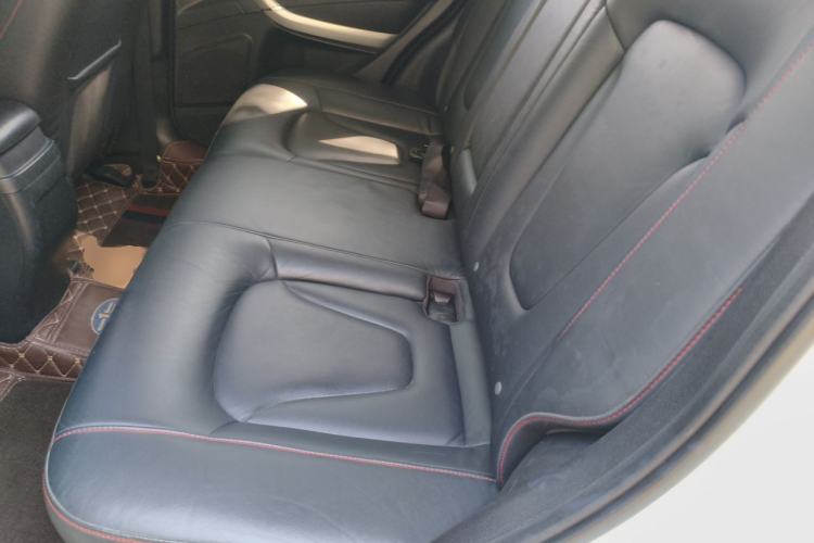 Used Bestune X80 2013 2.0L manual luxury version Left Rear Seat