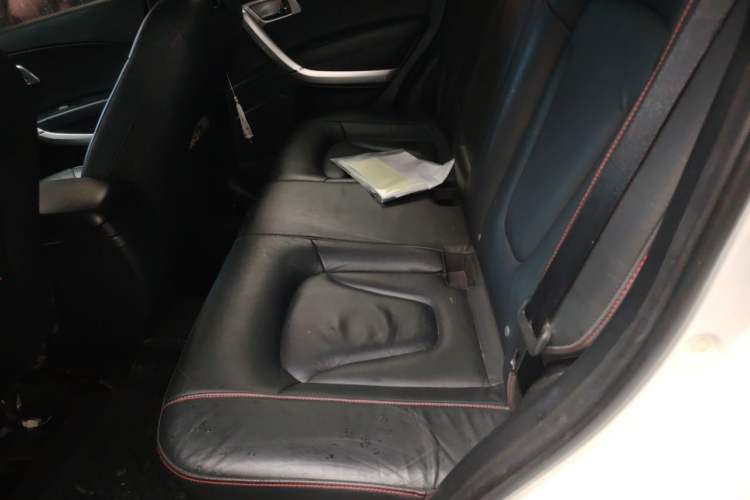 Used Bestune X80 2013 2.0L manual luxury version Left Rear Seat
