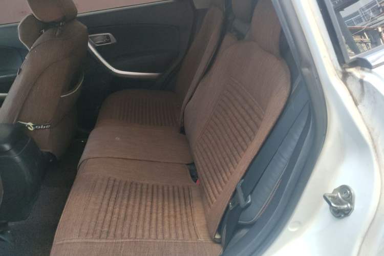 Used Bestune X80 2013 2.0L manual luxury version Left Rear Seat