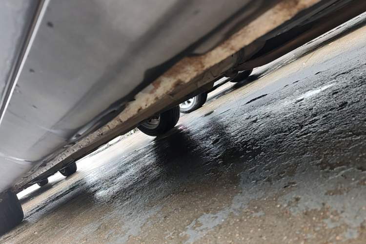 Used Bestune X80 2013 2.0L automatic comfort version Left Side Sill