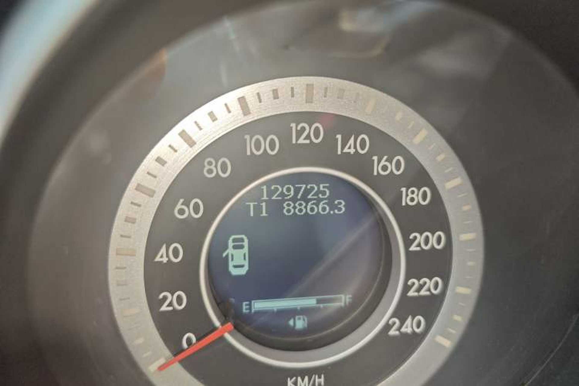 Used Bestune X80 2013 2.0L automatic comfort version Odometer Close Up