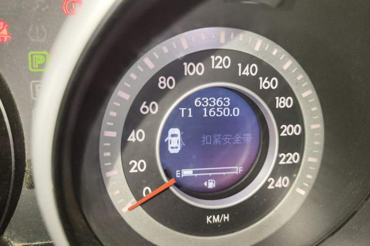 Used Bestune X80 2013 2.0L automatic comfort version Odometer Close Up