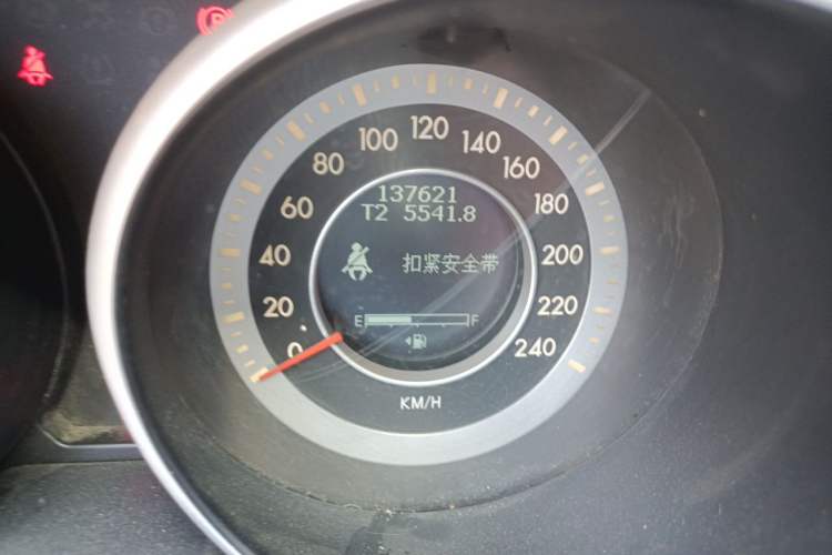 Used Bestune X80 2013 2.0L manual luxury version Odometer Close Up