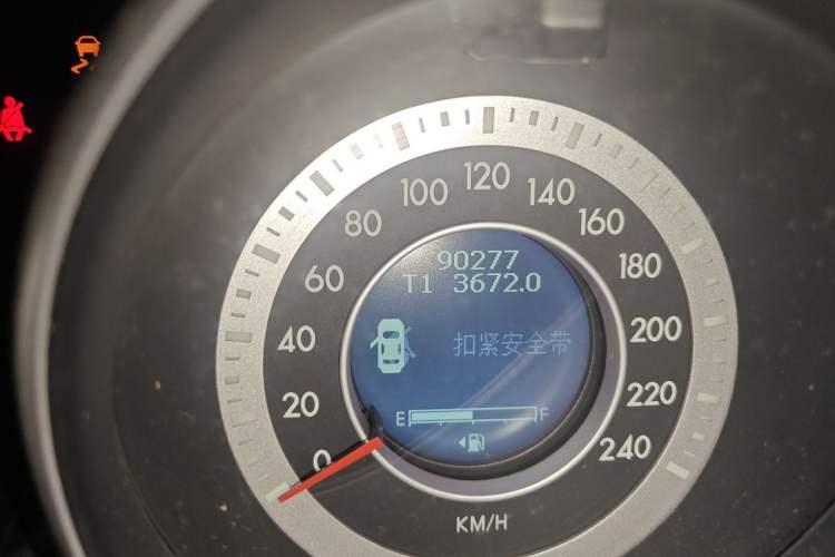 Used Bestune X80 2013 2.0L automatic comfort version Odometer Close Up