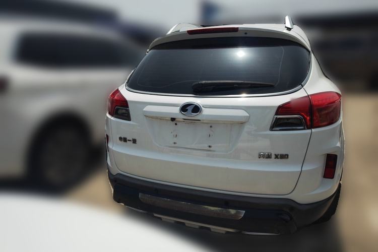 Used Bestune X80 2013 2.0L automatic comfort version Rear