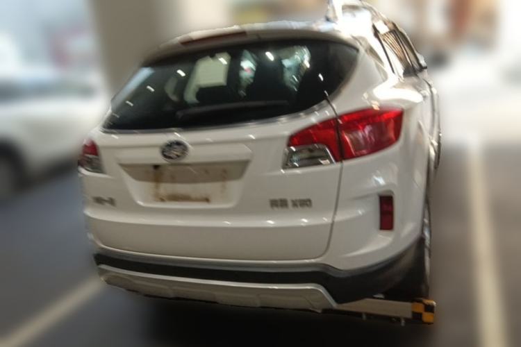 Used Bestune X80 2013 2.0L automatic comfort version Rear