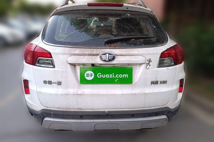 Used Bestune X80 2013 2.0L automatic luxury version Rear