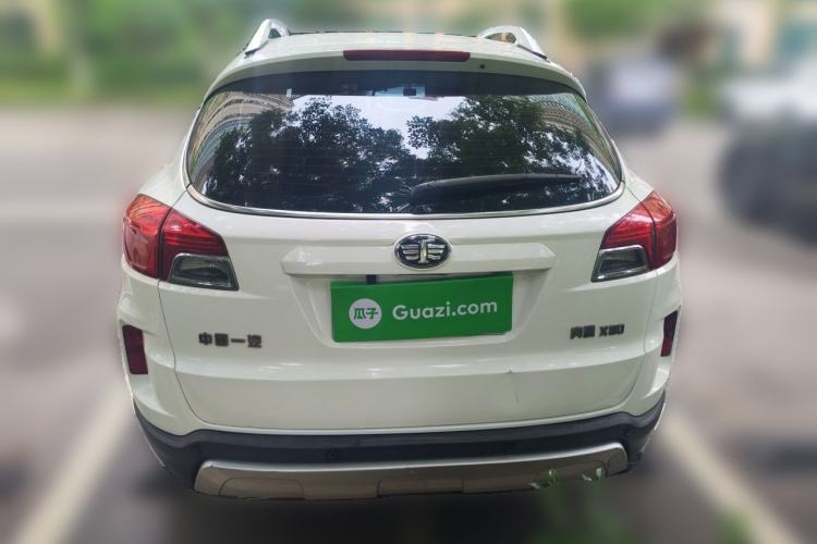 Used Bestune X80 2013 2.0L automatic comfort version Rear