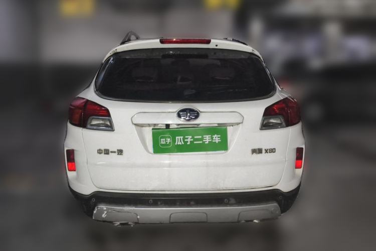 Used Bestune X80 2013 2.0L automatic comfort version Rear