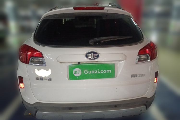 Used Bestune X80 2013 2.0L automatic luxury version Rear