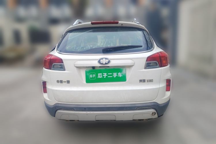 Used Bestune X80 2013 2.0L automatic luxury version Rear