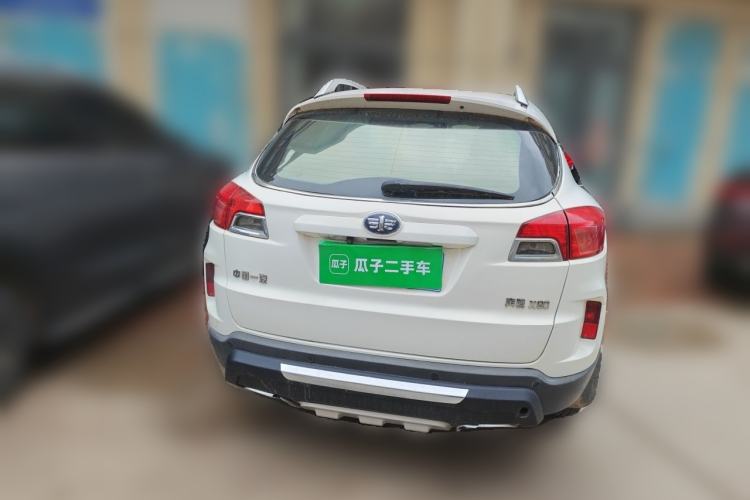 Used Bestune X80 2013 2.0L manual luxury version Rear