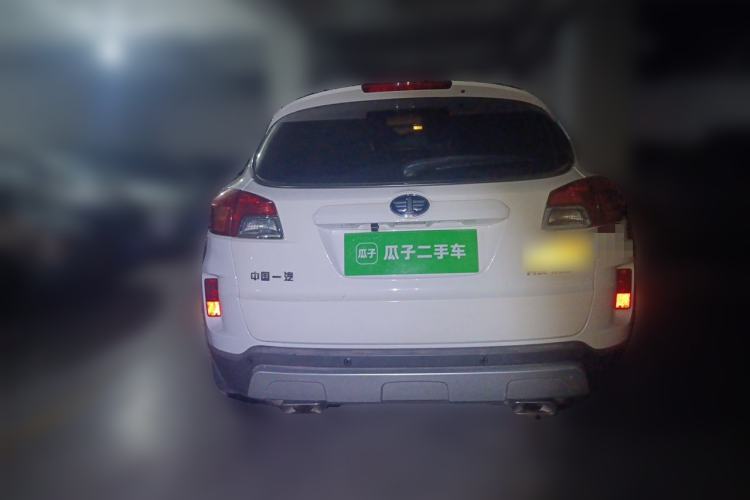 Used Bestune X80 2013 2.0L automatic comfort version Rear