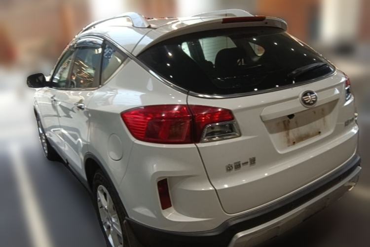Used Bestune X80 2013 2.0L automatic comfort version Rear Left 45 Deg