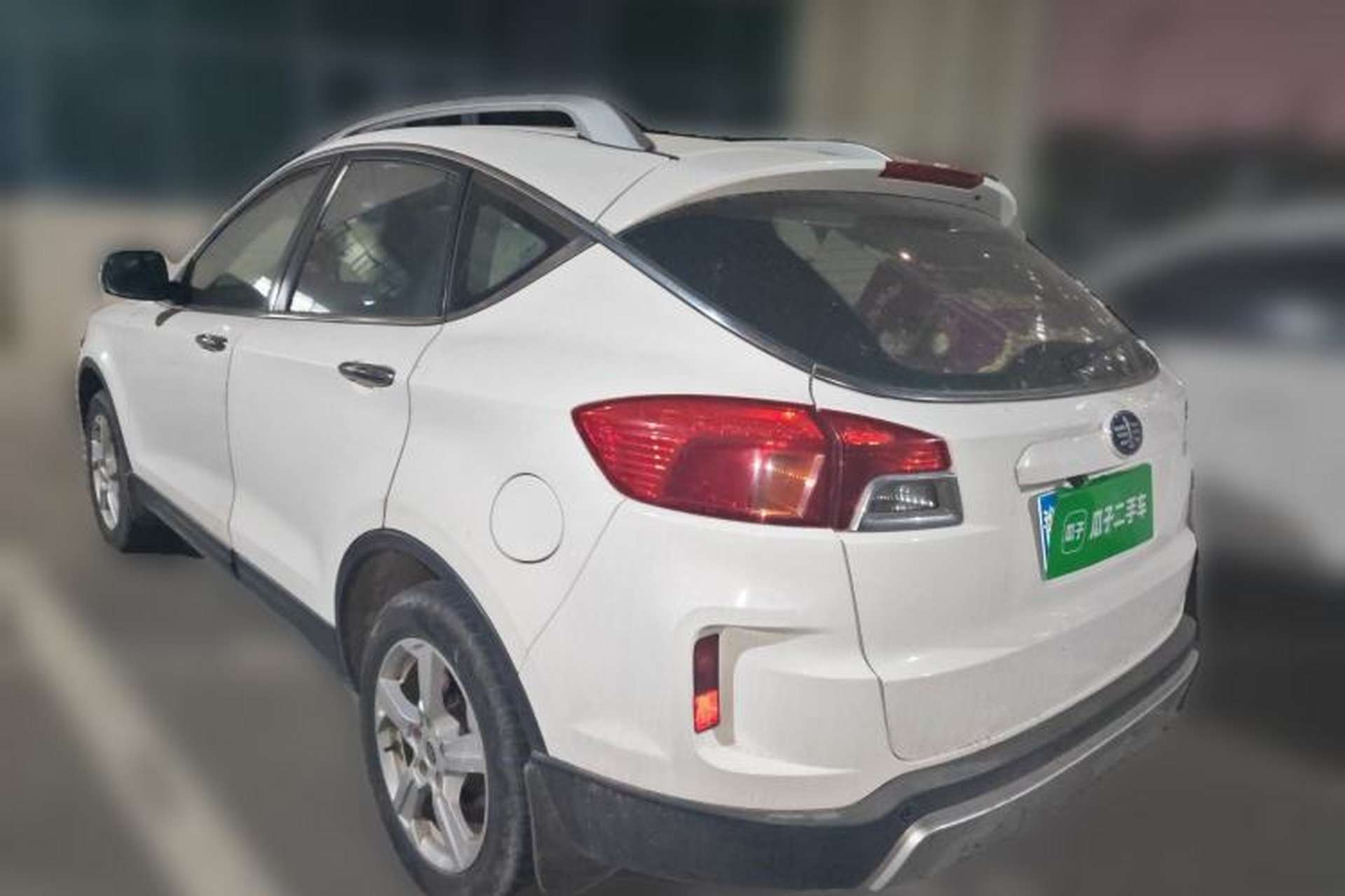 Used Bestune X80 2013 2.0L automatic comfort version Rear Left 45 Deg