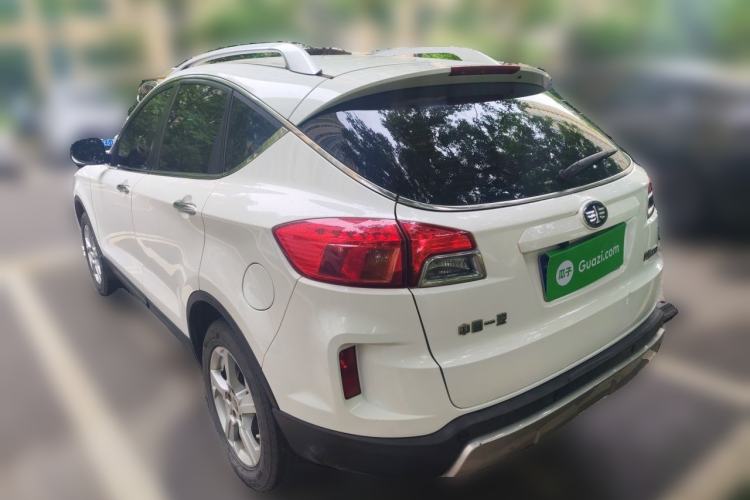 Used Bestune X80 2013 2.0L automatic comfort version Rear Left 45 Deg