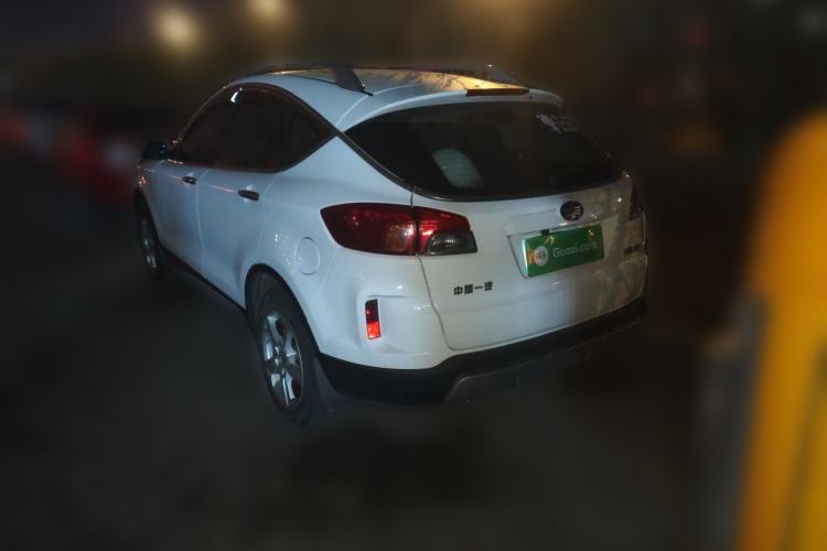 Used Bestune X80 2013 2.0L automatic luxury version Rear Left 45 Deg