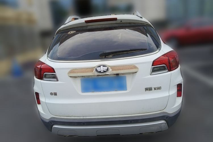 Used Bestune X80 2013 2.0L automatic comfort version Rear