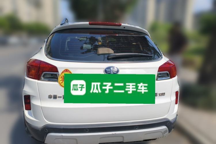 Used Bestune X80 2013 2.0L manual luxury version Rear