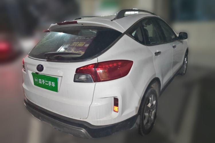 Used Bestune X80 2013 2.0L automatic comfort version Rear Right 45 Deg