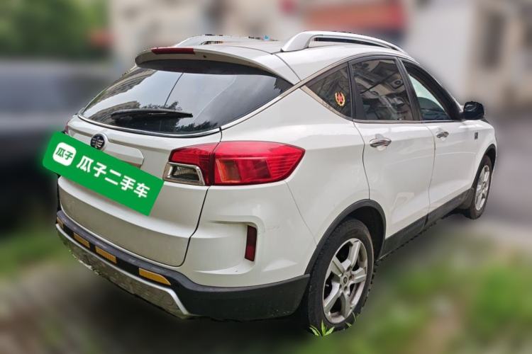 Used Bestune X80 2013 2.0L automatic luxury version Rear Right 45 Deg