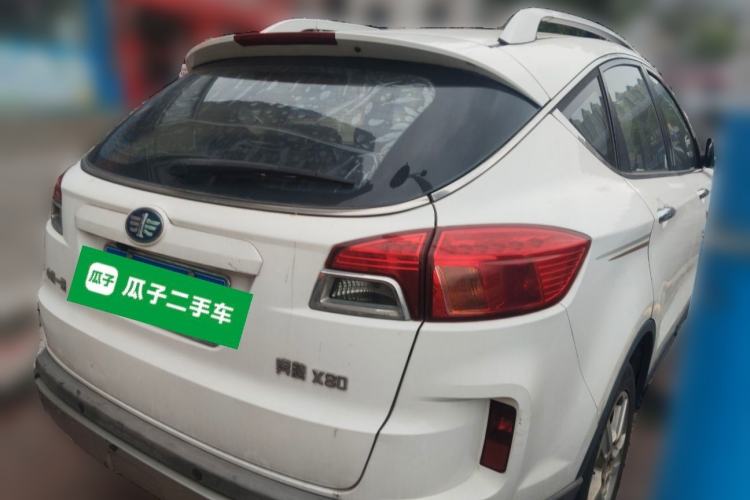 Used Bestune X80 2013 2.0L manual luxury version Rear Right 45 Deg