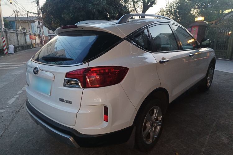 Used Bestune X80 2013 2.0L automatic luxury version Rear Right 45 Deg