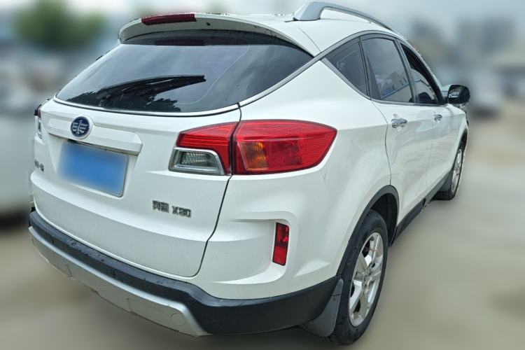 Used Bestune X80 2013 2.0L automatic luxury version Rear Right 45 Deg