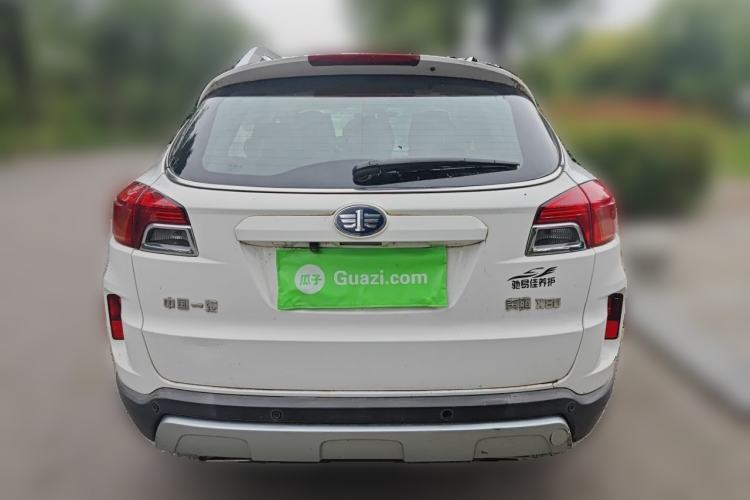 Used Bestune X80 2013 2.0L automatic comfort version Rear