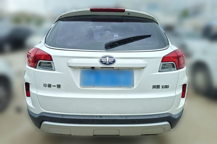 Used Bestune X80 2013 2.0L automatic luxury version Rear