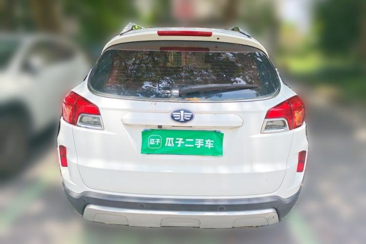 Used Bestune X80 2013 2.0L automatic luxury version Rear