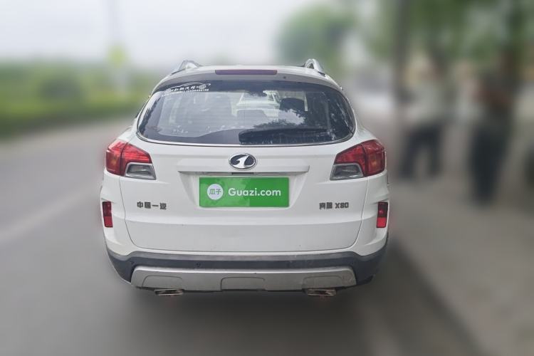 Used Bestune X80 2013 2.0L automatic comfort version Rear