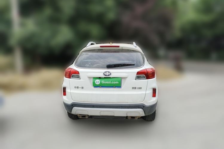Used Bestune X80 2013 2.0L automatic comfort version Rear
