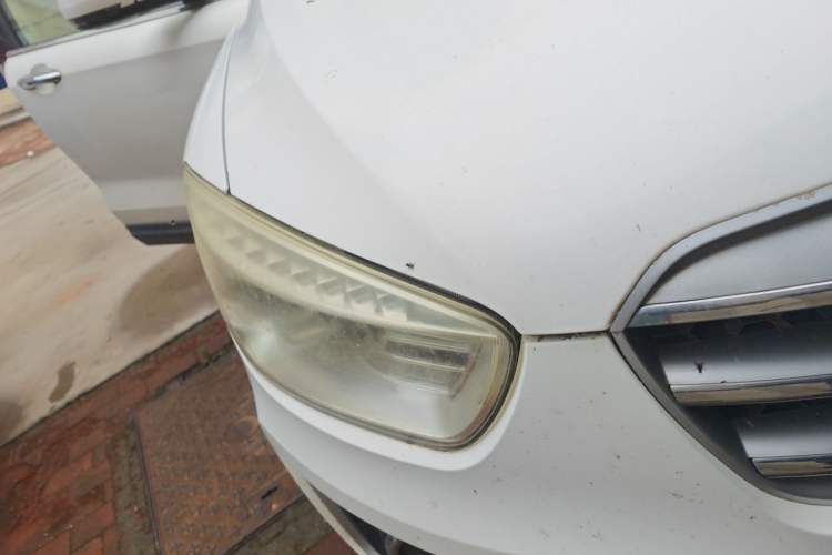 Used Bestune X80 2013 2.0L manual luxury version Right Front Headlight