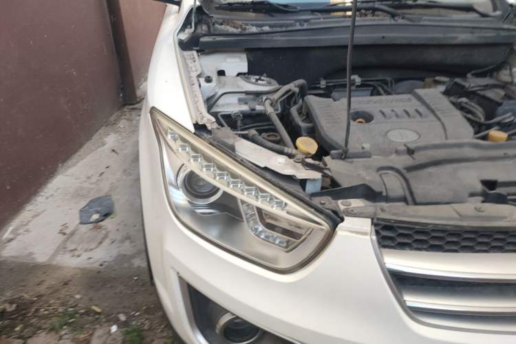 Used Bestune X80 2013 2.0L manual luxury version Right Front Headlight