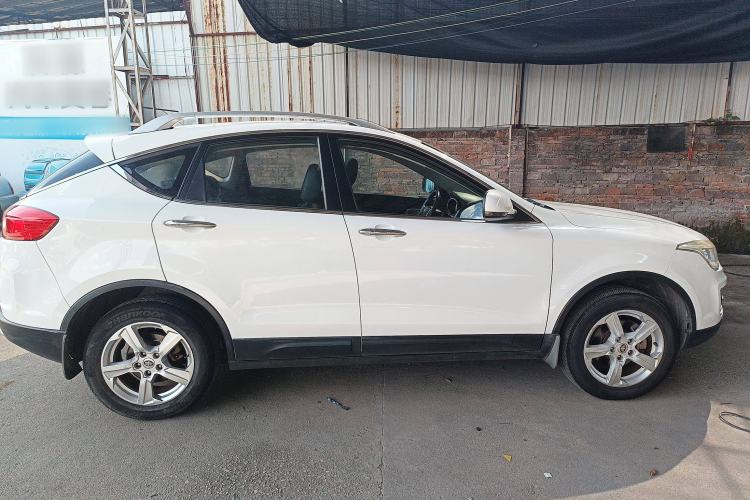 Used Bestune X80 2013 2.0L automatic luxury version Right Side