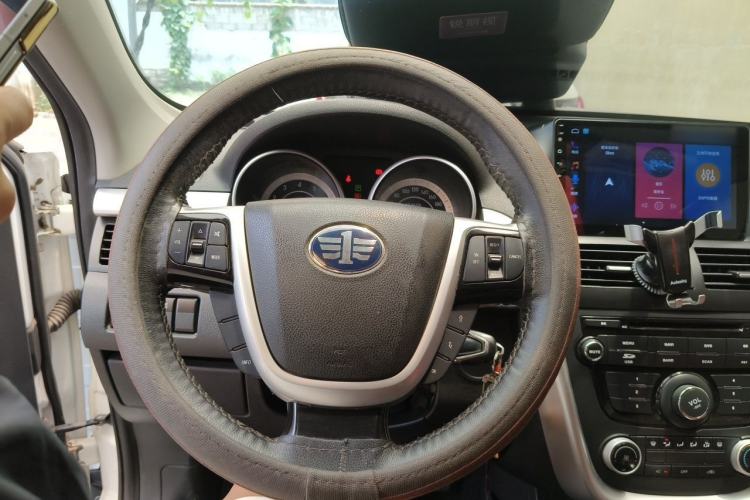 Used Bestune X80 2013 2.0L automatic comfort version Steering Wheel