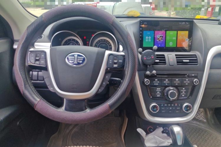 Used Bestune X80 2013 2.0L automatic luxury version Steering Wheel