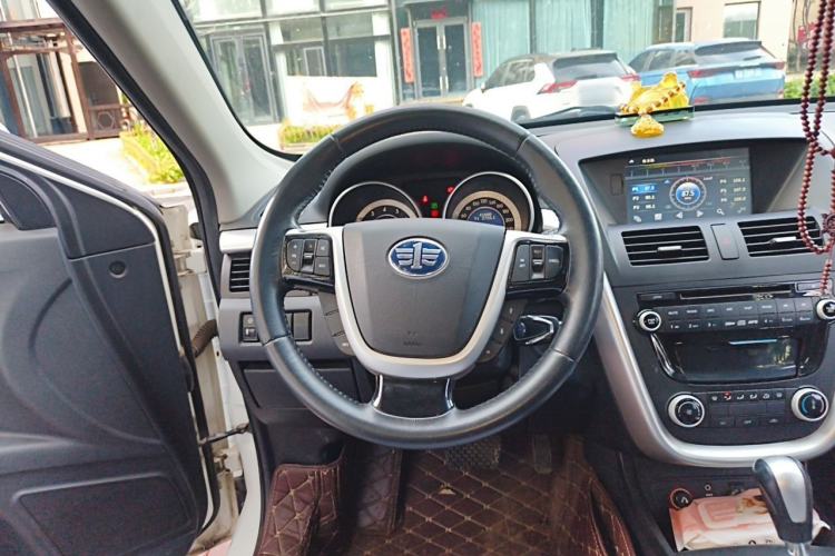 Used Bestune X80 2013 2.0L automatic comfort version Steering Wheel