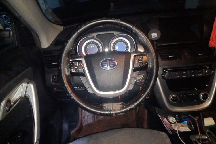 Used Bestune X80 2013 2.0L automatic comfort version Steering Wheel
