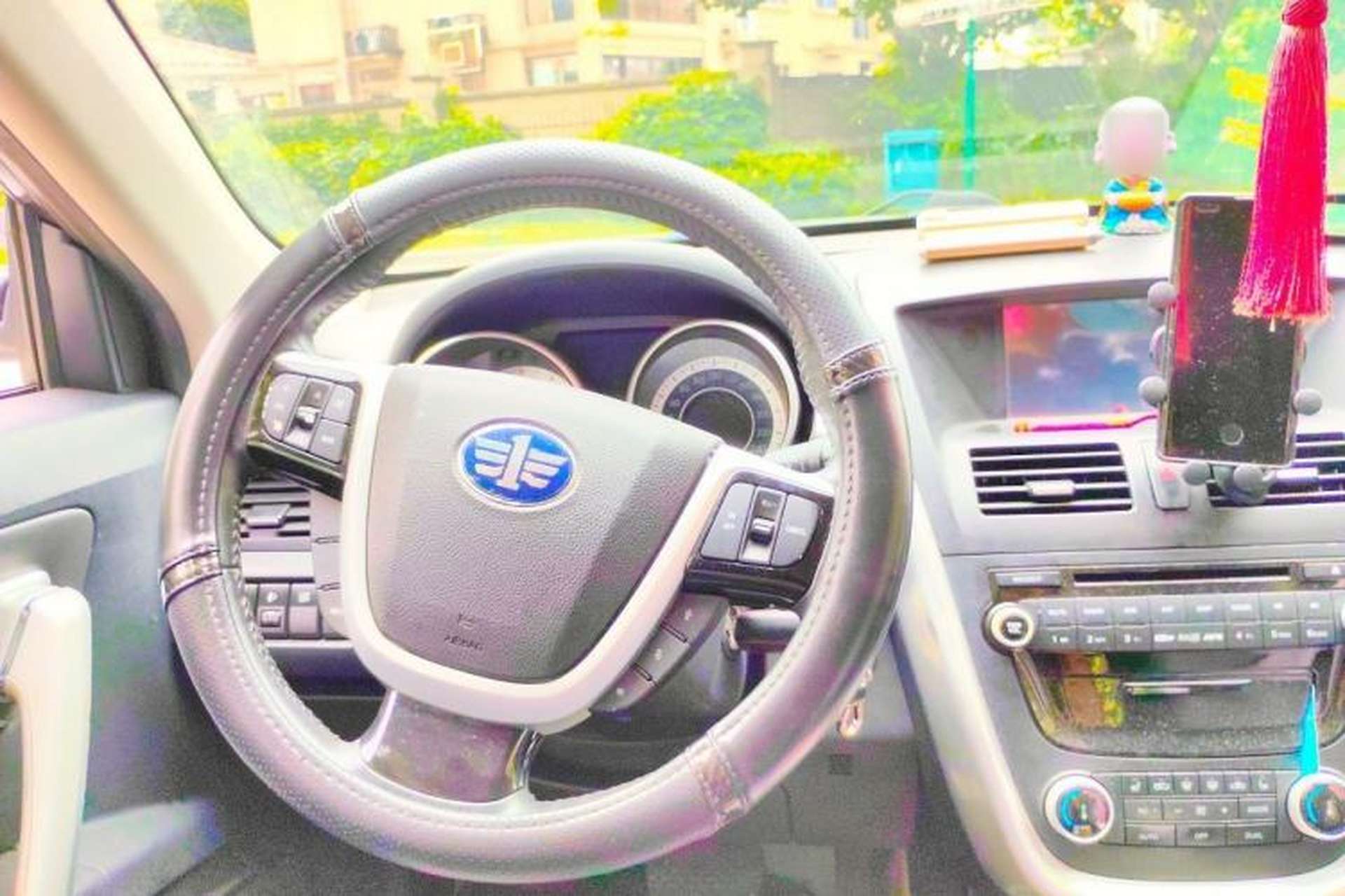 Used Bestune X80 2013 2.0L automatic luxury version Steering Wheel