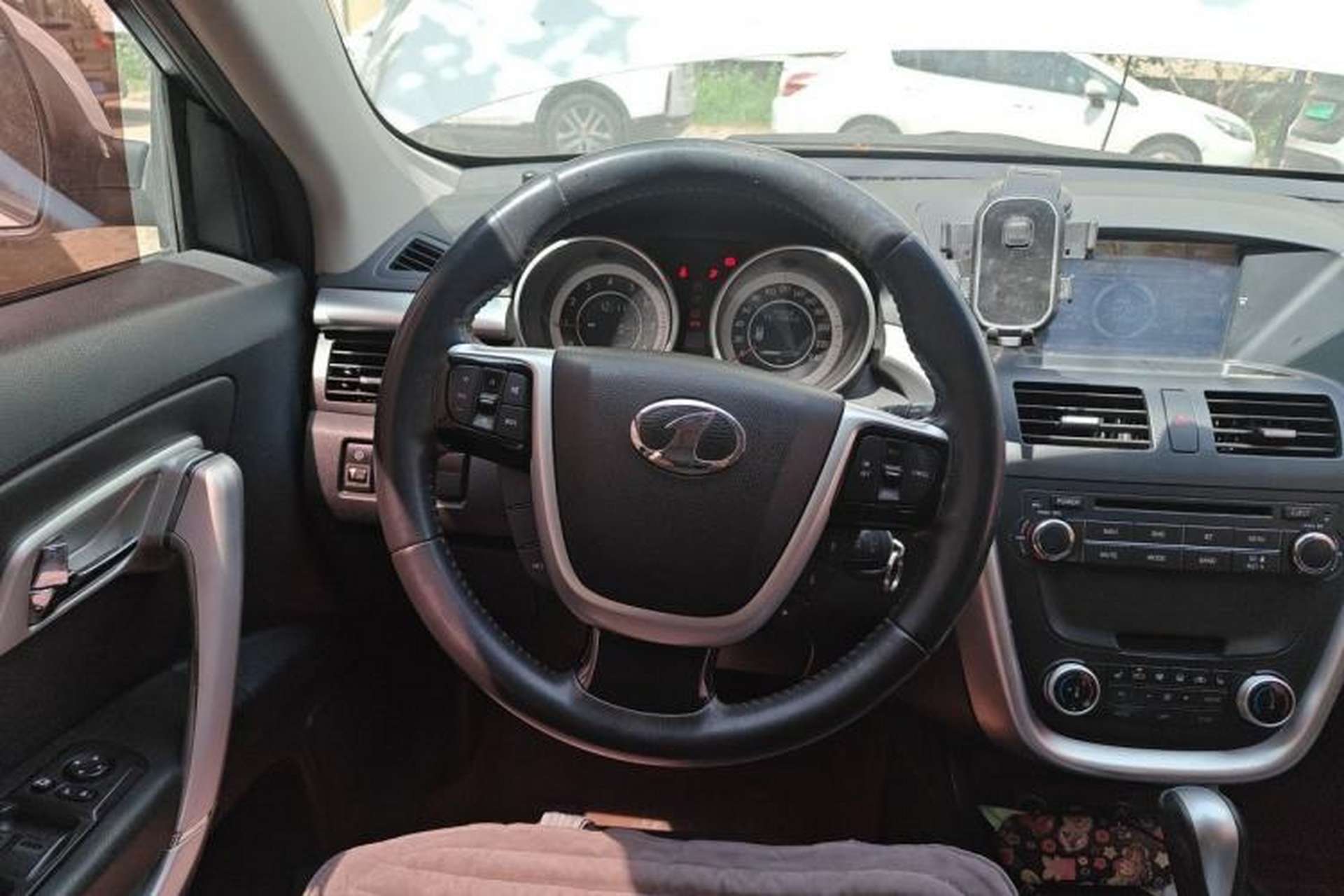 Used Bestune X80 2013 2.0L automatic luxury version Steering Wheel