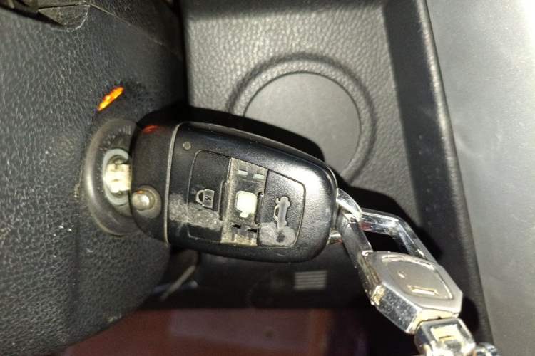 Used Bestune X80 2013 2.0L automatic luxury version Vehicle Key